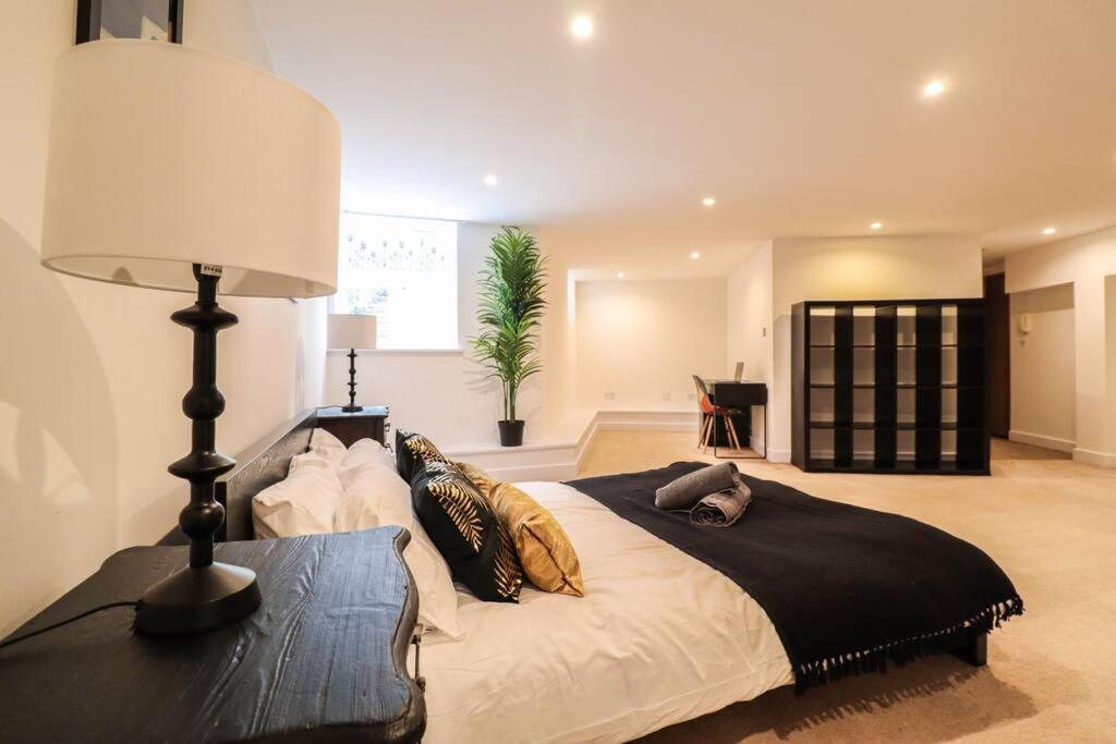 Camber Hill - Long Stay Offer Лондон Экстерьер фото