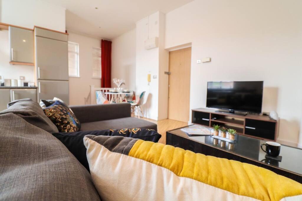 Camber Hill - Long Stay Offer Лондон Экстерьер фото